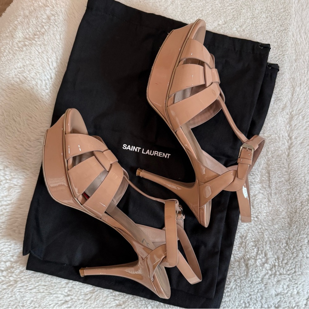 Saint Laurent | Nude Patent Leather Tribute Platform Sandals - Picture 7 of 16